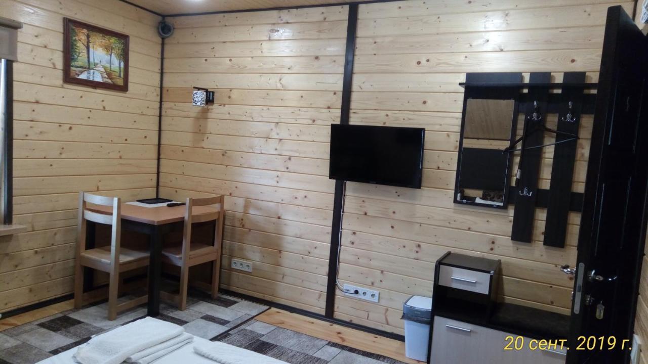 Hotel Life House Berezan Zewnętrze zdjęcie